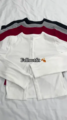 Super cute 😍#shirts #womenwear#new #falloutfits #comfy #soft #OOTD#spotlightfinds #tiktokshopblackfriday #blackfriday #buyit #simple #cheap#tiktokshopcybermonday