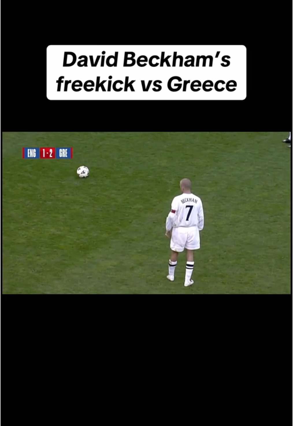 David Beckham secured England’s spot at the 2002 World Cup by scoring a stunning 93rd minute freekick at Old Trafford vs Greece.  #englandfootball #davidbeckham #freekick #englandvsgreece #worldcup 