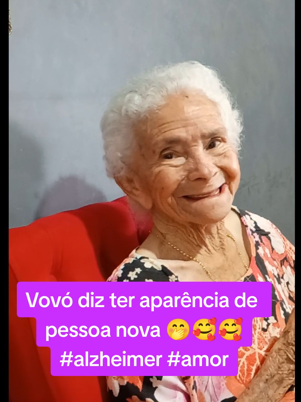 Vovó não acredita que tem 87 anos e disse ter aparência de nova 🥰 #vovo #amor #alzheimer