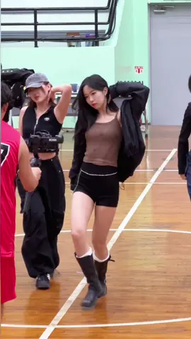 학교운동회~🤗#케이팝 #aespa #whiplash #kpop #dance #karina #댄스 