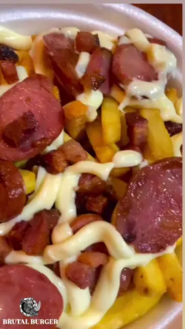 Do tamanho da sua fome  . . #lanchesemsaoluis #brutalburger #delivery #hamburguerartesanal #hamburguer #hamburguernachapa #saoluis #lancheslz 