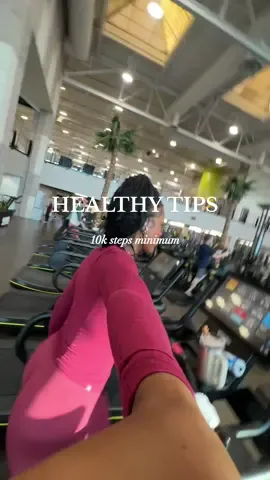 I can teach you how ive been able to have sucess in my fitness journey while also indulging in the beauty of life 💛 (1:1 applications are in my bio, calls are free i just want to get to know u 🥹) #balancelifestyle #fitnessmotivation #blackgymgirl #healthytips 