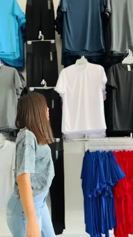¡Conoce esta increíble playera deportiva 100% poliéster! 🤸🏻‍♂️Su tecnología antitranspirante y repelente de líquidos la hace perfecta para entrenar sin preocupaciones. Ideal para quienes buscan comodidad y rendimiento🏃🏻‍➡️ #buenfin #viral_video #eurocotton #deporte #estilo #fyp 