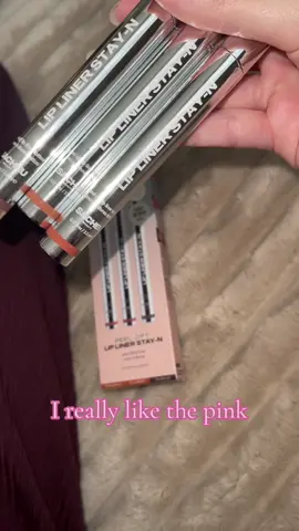So pretty the pink is my favorite #lipliner #fyp #travelset #lipstick #lipstain #gloss #makeup #cosmetic #makeuptok 