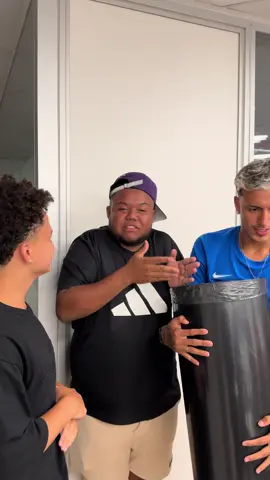 COMO CE FAZ ISSO 🤣🤣🤣🤣🤣 #fy #futebol #foryou #jogador 