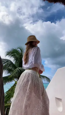 can’t stop doing this dance!! @JENNIE #mantrachallenge #mantra #blackpink 