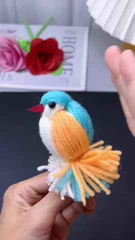 It's cold. I'll teach you how to make a cute little bird with wool and hold it in your palm. #craft #bird #fyp #crafts #DIY #foryou #creative #decoration #crafty #recycling #decor#diy911