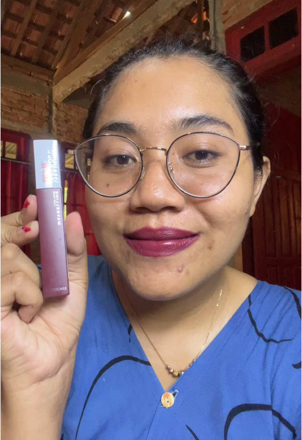 Membalas @Ilow RIVIEW MAYBELLINE SUPERSTAY MATTE INK SHADE 50 VOYAGER DI KULIT SAWOMATANG DAN BIBIR GELAP #maybelline50voyager #maybellinesuperstaymatteink #lipstikviral #cuantanpabatas #gebyarbelanjanovember 
