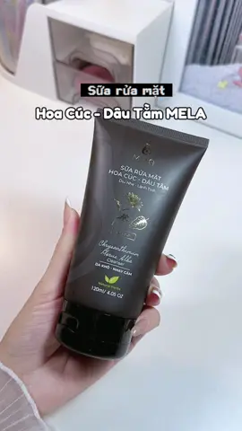 Sữa rửa mặt Hoa Cúc - Dâu Tằm sold out trong 10p đầu Mega Live chị Hà Linh 💓 #halinh #superlive #vhl #melavietnam #srmhoacucdautam 