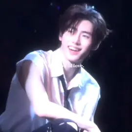 the look of love. #sunghoon #enhypen 