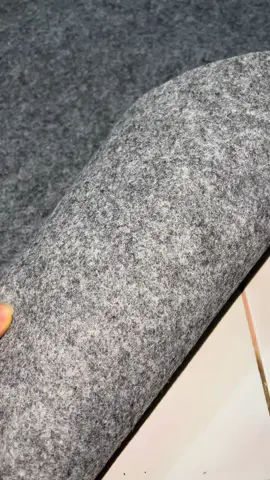 Bingung cari karpet murah tapi multifungsi? Karpet Geotextile Non Woven ukuran 100x200cm ini jawabannya! Tebal 3mm, cocok untuk vertical garden, karpet konten, atau alas ruangan. Pilihan warna hitam, merah, abu, hijau, dan biru bikin ruangan makin estetik. Bisa untuk masjid, kantor, rumah, hingga dekorasi mobil. Dengan bahan kuat dan harga hemat, karpet ini solusi praktis untuk kebutuhan Anda! 