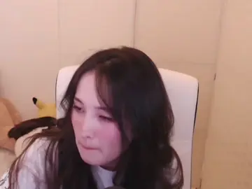 tina kitten fancam 🐰 ‧ ₊˚✦ | comment 