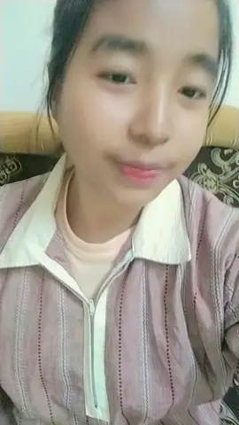 ယ အဲနာ  ချစ်တယ်