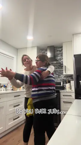 Good morning….. 🤣 #foryou #fyp #trendy #trend #trending #viral #foryoupage #funny #dance #dancing #pov #mom 