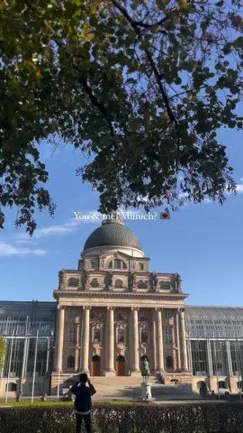 You & me, Munich? 🥹💌 This is your sign to visit Munich, no matter when - because every season in Munich is special 🤍✨ What‘s your favorite season? 👇🏼 #munich #oktoberfest #visitmunich #coldplayinmunich #taylorswiftinmunich #089 #muenchen #muc #placestobe_munich #thingstodoinmunich #summerinmunich #winterinmunich #autumninmunich #springinmunich #fyp #fy 