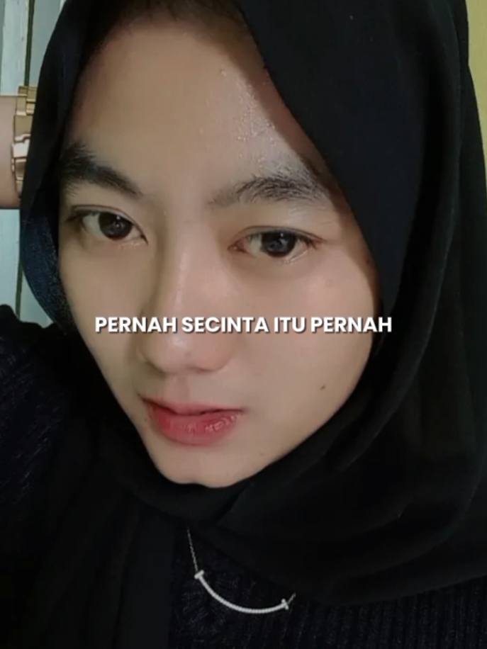 pernah secinta itu , pernah sesabar itu , pernah mengemis waktu tapi itu dulu #astigeboy #itudulu #pernah #capcutvelocity 