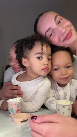 Rara & Nalu make a hot chocolate together ☕️  @Gibolé & Naluvuyo 
