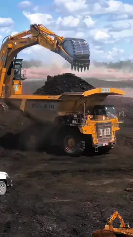 #xuhuong #excavator #truck #big #operator_excavator 