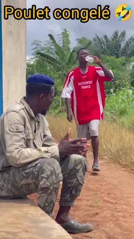 poulet congelé 🤣  @Sergent Komgui_229🔘 @Pasteur Simin #gabon🇬🇦 #for #viral_video #benintiktok🇧🇯 #cotedivoir #trendingvideo #francophone #france #cotedivoire🇨🇮 #rdcongo🇨🇩 #poutoi #foryou #fyp 