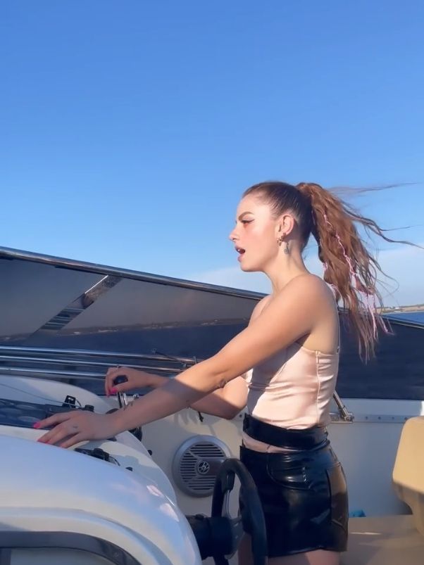 Tropicana danza dolce amara💃🏾💃🏾💃🏾@ANNALISA  #Annalisa #AnnalisaOfficial #AnnalisaScarrone #Tropicana #PerTe #NeiPerTe #TikTok #Fyp #ForYou #Viral #ViralVideo #ViralTikTok #Virale #Music