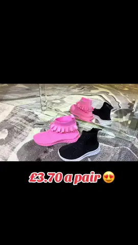Childrens sock trainers only £3.70 a pair 😍🛍️ #fyp #shoe #toddlersoftiktok #cutebaby #child #winterfashion #viral_video 