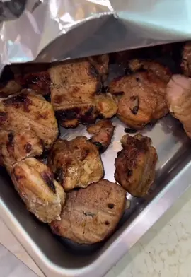 #ШАШЛЫК 🥓 ✅Ингредиенты:  Свиная вырезка - 3 кг Лук - 500 г Специи: соль, черный перец, приправа для шашлыка, паприка копченая Сок лимона - 1/2 шт Газировка - 1 л Кефир - 150 г ✅Приготовление на видео  Приятного аппетита ❤️