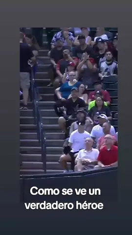 No todos los héroes usan capa #viral #heroe #risastiktok #risas #parati #papaehija #comediaenespañol #humortiktok #humorenespañol 