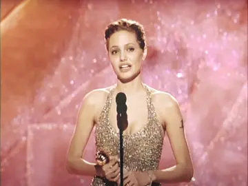 Your mom is beaming down on you angie🥲 #angelinajolie #angelinajolieedit #joliepittkids #joliepitt  . . . . . . . #2000s #90s #relatable #movies #film #hollywood #fyppppppppppppppppppppppp #fypシ #greys #greysanatomy #station19 