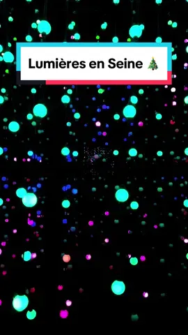 Adresse et code promo à la fin de la vidéo !  ✨ Plongez dans la magie de Noel de avec cette balade féérique.  ❤️ Incontournable des soirées d’hiver, Lumières en Seine est parcours lumineux  nocturne situé à deux pas de Paris, au Domaine National de Saint-Cloud.  🎄 Le parcours est rythmé par 25 tableaux illuminés, sculptures, oeuvres d’art illuminés avec des musiques de Noel en fond.  🥨 Des chalets gourmands à l’ambiance chaleureuse sont présents le long du parcours : boissons chaudes, délices sucrés et sacrés (bretzels, hot-dog new-yorkais, burgers..).    🥶🧣🧤 Prévoyez de quoi vous couvrir car la balade dure environ 1h30/2 heures et également prévoyez des habits confortables car la balade se fait dans un milieu naturel (forêt, terrain caillouteux, gravier, terre). 🗓️ Du 15 novembre 2024 au 12 janvier 2025 🕦 17h à 23h – dernière entrée à 21h ♿️ Accessibilité : Le parcours est accessible mais difficile pour les personnes en situation de handicap en fauteuil (même électrique). 🎁 Tu disposes de -10% sur ton billet Lumières en Seine avec le code BONNESADRESSES10. Le lien est en bio ! Il faut mettre le code dans la partie « coupon » pour bénéficier de la réduction.  💶 TARIFS :  - Adulte (+ 12 ans) : 23€ - Enfant (3 à 11 ans) : 18€ - Une famille (2 adultes et 2 enfants) 18€ - Deux familles (4 adultes et 4 enfants) 18€ - CE / Groupe (au moins 6 personnes) 21,50€ - CE / Groupe (au moins 15 personnes) 20€ 📍Lumières en Seine, Domaine national de Saint-Cloud - Grille Clémenceau (92210) #paris #sortiesparis #bonnesadressesparis #noelaparis #sortiesnoel2024 #quefaireaparis #noel2024 #lumieresenseine #christmasinparis #navidadenparis #feverambassador  Merci à @Lumières en Seine ✨ et @Fever pour cet évènement exceptionnel 🤩