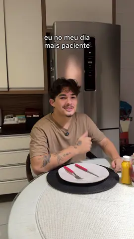 só comprar pão e volto pro cemitério 👍🏼