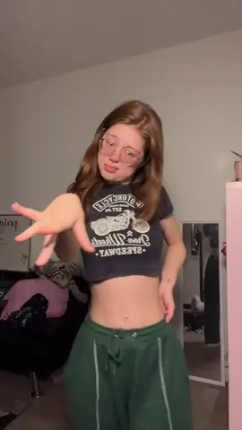 Catch my livestream today at 4pm PST 🩷🩷🩷 (please tag dc!)