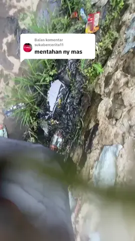 Membalas @sukabercerita11 udah nyusruk+di tampar nih😭#fypシ゚ #vidiolucu #kedaibanglades #fyp #trending #bodoransunda #timnasindonesia 