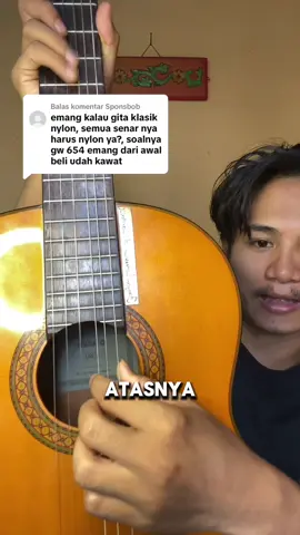 Membalas @Sponsbob apa alasan senar kawat ga boleh dipasang di gitar klasik nilon? #anzko #guitartok #tutorialgitar #tutorialgitarpemula #fingerstyleguitar #serunyabelajar 