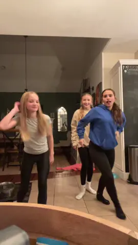 No DUO in this TRIO!💗