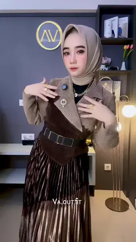 Mevvahh pokok nya 💃💃 #vaoutfit #promoguncang1111 #wibgajian #belilokal #dresspremium #dresswanita #dresskondangan #dressraya #dresslebaran #dresskorea 