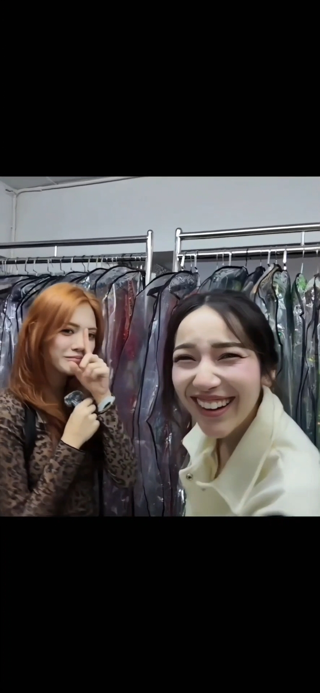 ละหุ่นข้างหลังเป๊ะเกิน นึกว่าโซนยอชิแด😂 #odaisydaretowork #odaisy_official #จินม่า