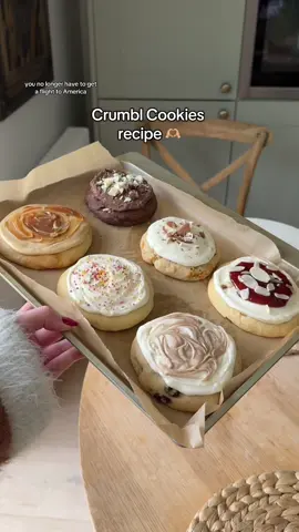My nights dreaming of crumbl cookies have come to an end 🤣 I saw @Kyra-Mae do this a couple months ago and felt inspired, it was so much fun making these!!  Ingredients:  113g butter 56g oil 100g caster sugar 15g icing sugar 1 egg 1 tsp vanilla extract 300g plain flour 0.25 tsp salt 1 tsp baking powder Vanilla sugar cookie recipe is from lifestyle of a foodie, she also has lots of other flavour recipes too!!  #crumblcookies #crumbl #baking #crumblcookiedupe #BakeWithMe #baketok 