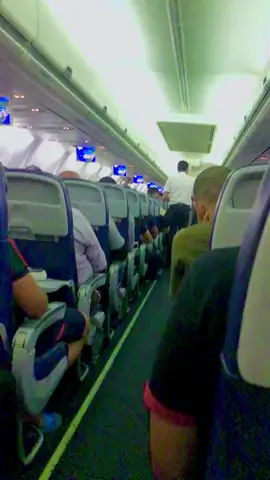 #طيران_طاسيلي #مطار_تندوف #السانية_وهران #مطار_أحمد_بن_بلة_دولي_✈ #طريق_السلامة_لكل_مسافر_❣❣❣❣❣❣ #سيدي_بلعباس #رحلة_موفقة 