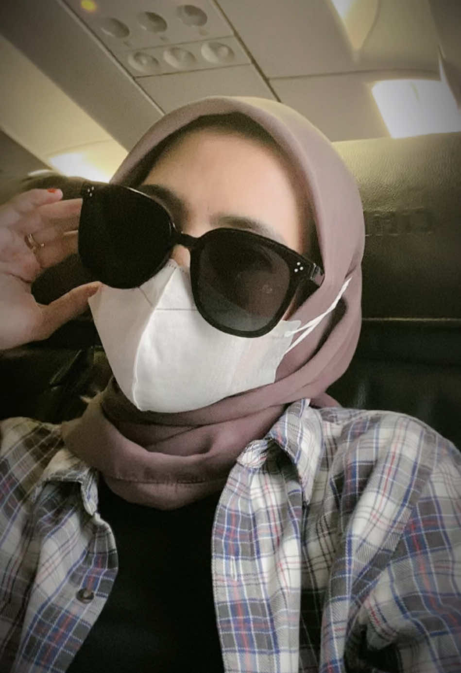 kiwkiww🫣 @Olshop AV.Store #selfietime #selfiepesawat #fypage #masukberanda #fyppppppppppppppppppppppp #masukberandafyp #healingtiktok 