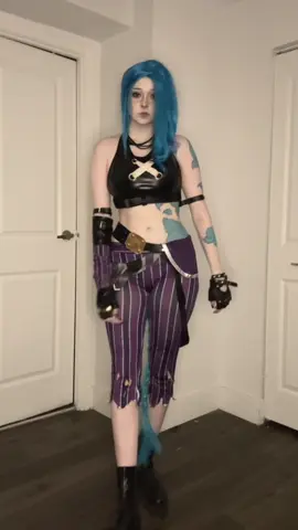 I am absolutely SOBBING OMFG 😭😭😭 #arcane #arcanecosplay #leagueoflegends #jinx #jinxcosplay 