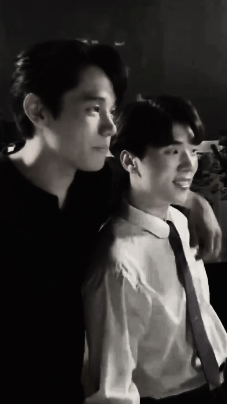 give me a big boy (like that) #ngernoat #เงินโอ๊ต  #ngernnn #oattrttt  #foureveryouproject #อาทิตย์ดาวตก 