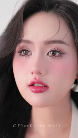 Một trong những tone makeup được các nàng order nhiều nhất 🥰🎀 #ThuyDuongmakeup #xuhuongtiktok #duo #makeupcodau #makeuplook #fyp #makeupdouyin 