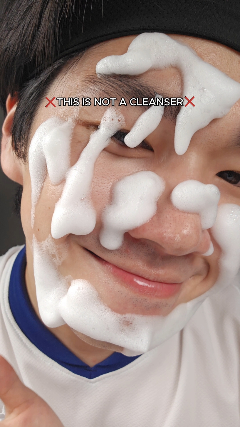 This is not a cleanser #porecare #skintok #kbeauty #skincare #dongzik #koreanskincare #toner #bubble #delphyr #acne #sensitiveskin 
