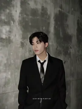 ow syit... CAKEP BGT DAH LU JEOO 🫵🏻 #jeongwoo #treasure 