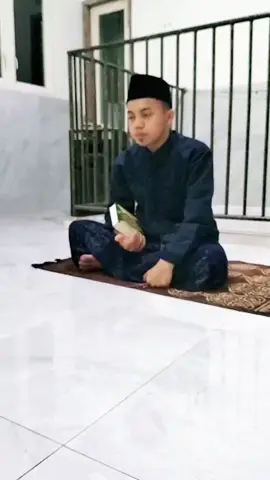 sholawat ini membuat saya mengingat lagi di pondok 🥲