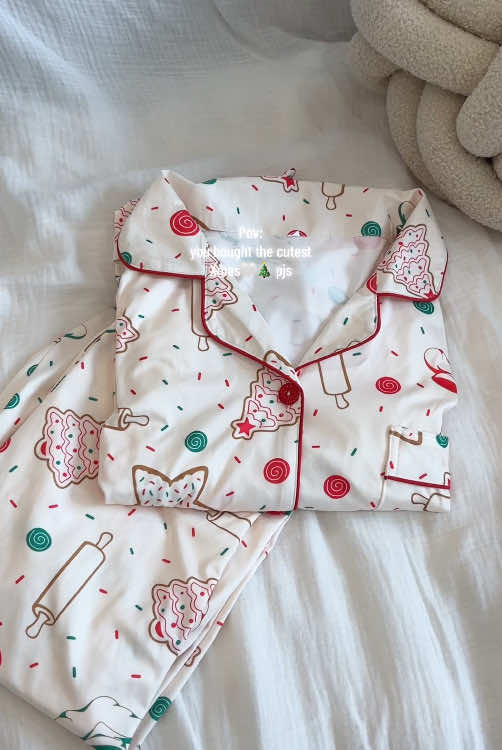 These Christmas pajama set are sooo CUTE!!!🎄🫶✨#TikTokMadeMeBuyIt #spotlight #blackfridaysale #pjsk #christmaspjs 