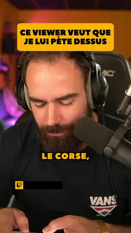 Une proposition (très spéciale) qui sent mauvais...  #twitchclips #pet