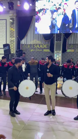 #keşfeteyiz #keşfetteyizzz #halay #aşiret #police #milet #devlet #urfa #düğün #solist @Murat Aslan @kasrsaadet_dugunsalonu 