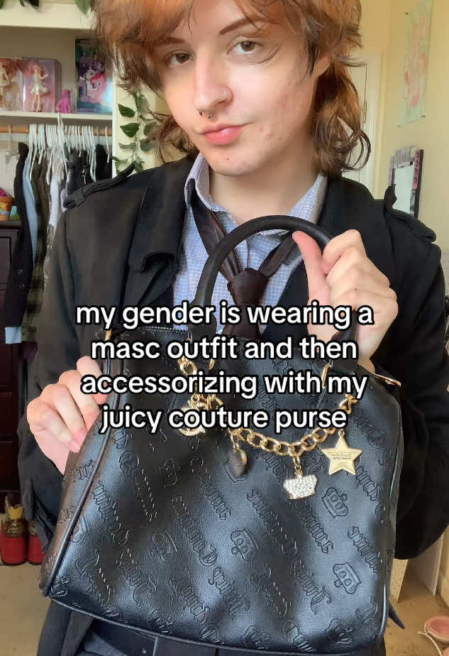 it goes with everything #fypシ #ftm #transmasc #transmasculine #transman #nonbinary #genderfluid #androgynous 