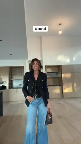 #OOTD #midlife #stylist #fashionlover #youdoyou 